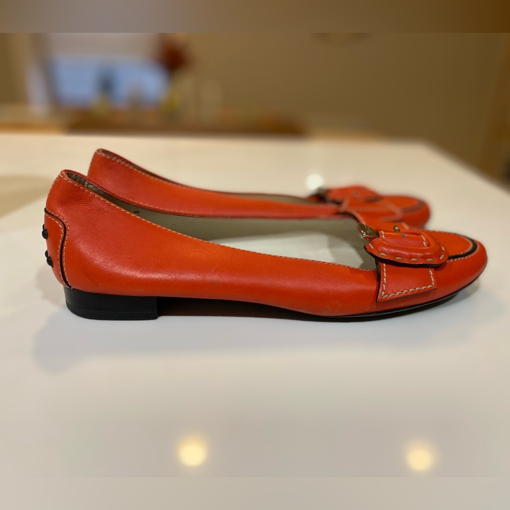 Tod’s Leather Loafers -size 6
